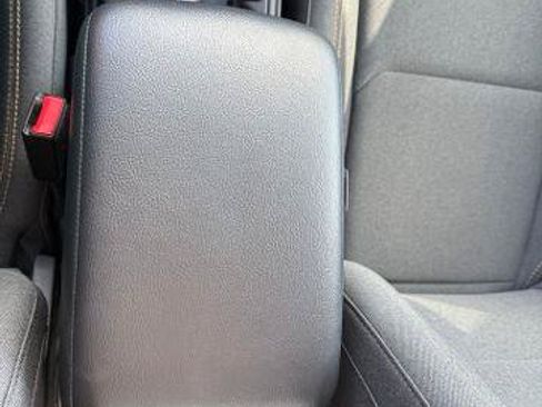 Used 2024 Jeep Gladiator Sport AWD/4WD image 13