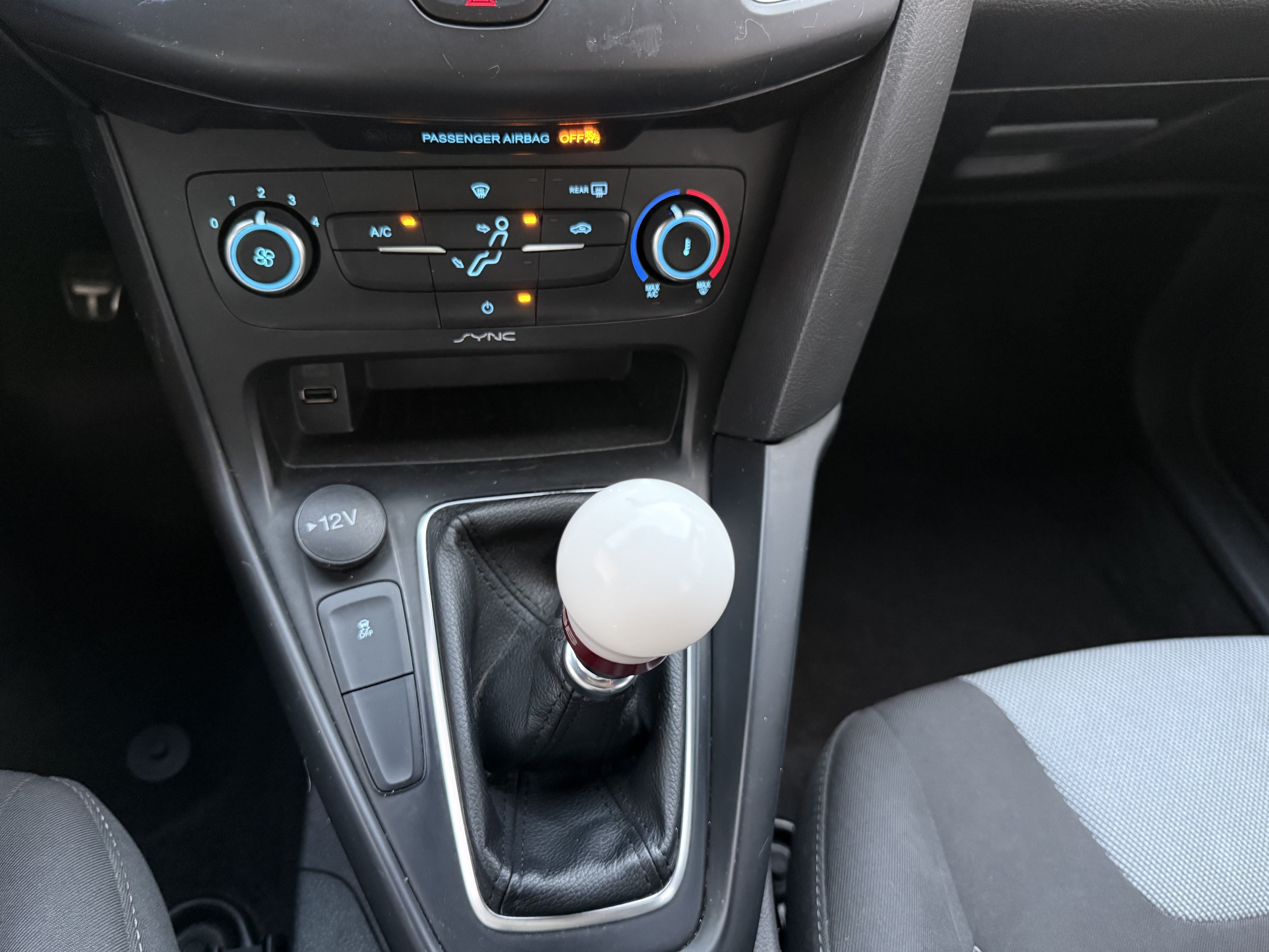 Used 2018 Ford Focus ST FWD image 20