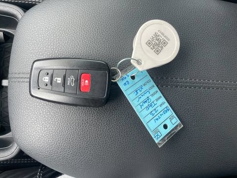Used 2023 Toyota RAV4 XLE Premium AWD/4WD image 18