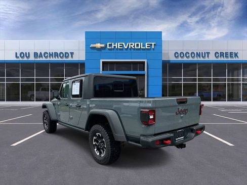 Used 2026 Jeep Gladiator Rubicon AWD/4WD image 6