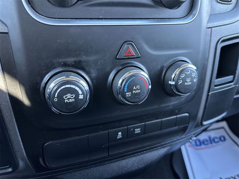 Used 2017 RAM 1500 Express image 10