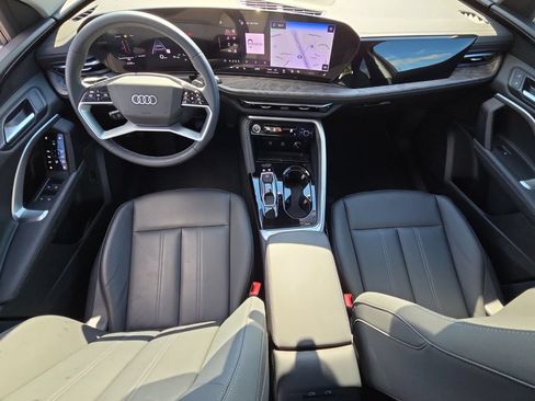 Certified 2025 Audi Q5 Premium w/ Convenience Package AWD/4WD image 13