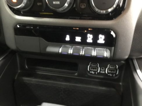 Used 2022 RAM 1500 Big Horn image 24