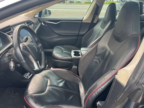 Used 2013 Tesla Model S Performance image 9