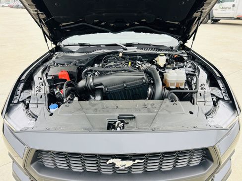 Used 2025 Ford Mustang Coupe RWD image 37