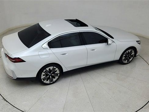 Used 2026 BMW 540i xDrive image 82