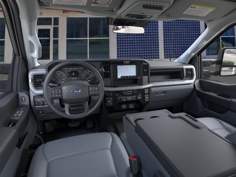 New 2026 Ford F550 4x4 Crew Cab image 32