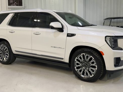 Used 2024 GMC Yukon Denali Ultimate image 3