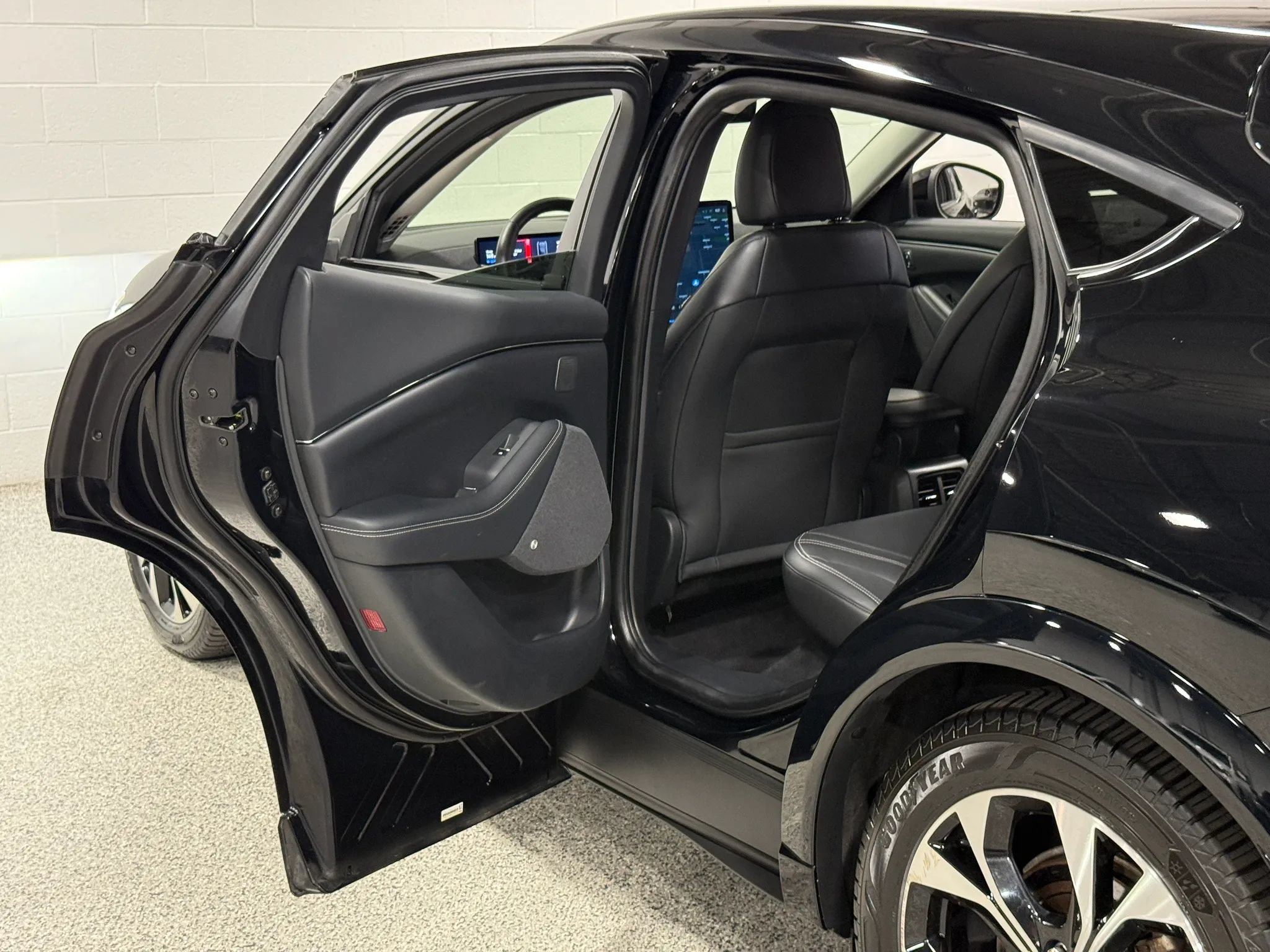 Used 2021 Ford Mustang Mach-E Premium AWD/4WD image 59