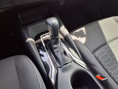 Used 2024 Toyota Corolla SE image 19