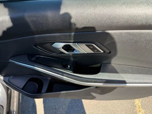 Used 2021 BMW 330i xDrive Sedan image 25