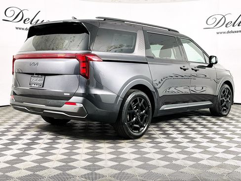 Used 2025 Kia Carnival SX w/ SX Dark Edition Package FWD image 6