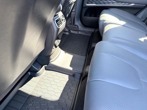 Used 2023 Hyundai Santa Fe Limited image 21