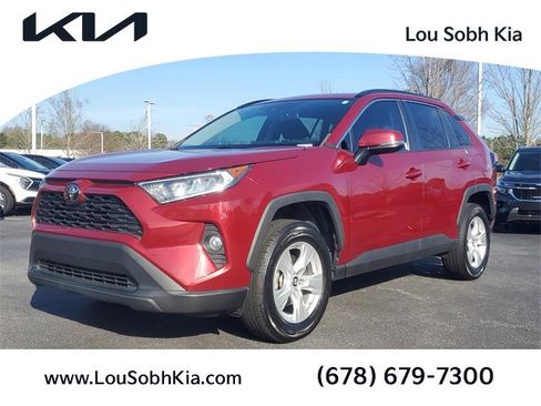 Used 2019 Toyota RAV4 XLE image 1