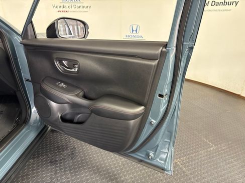 Used 2024 Honda HR-V Sport image 5