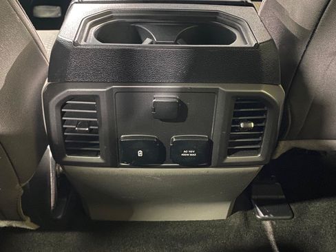 Used 2017 Ford F250 XLT w/ XLT Premium Package AWD/4WD image 12