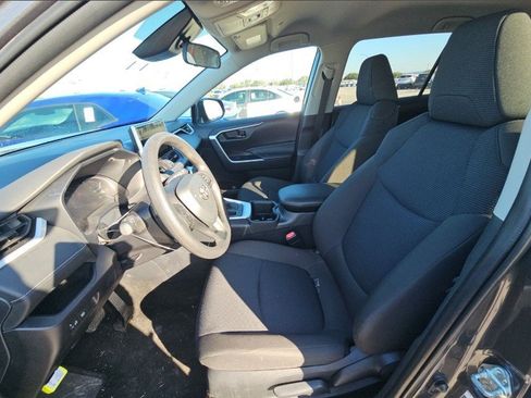 Used 2025 Toyota RAV4 LE image 5