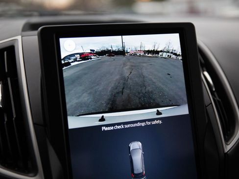 Used 2024 Ford Edge SEL image 17