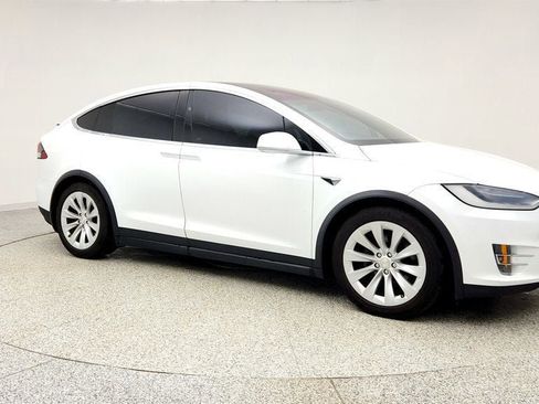 Used 2019 Tesla Model X Long Range image 2