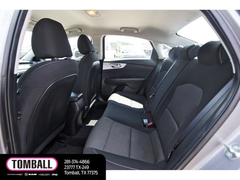 Used 2023 Kia Forte LXS FWD image 9