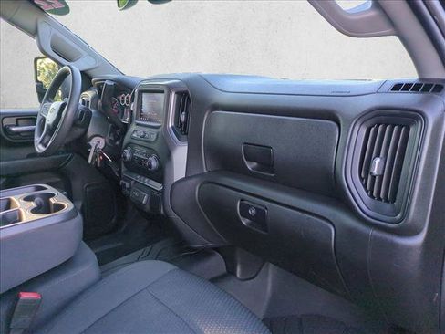 Used 2022 Chevrolet Silverado 2500 Custom w/ Custom Value Package image 20