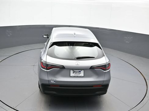 Certified 2023 Honda HR-V LX image 37
