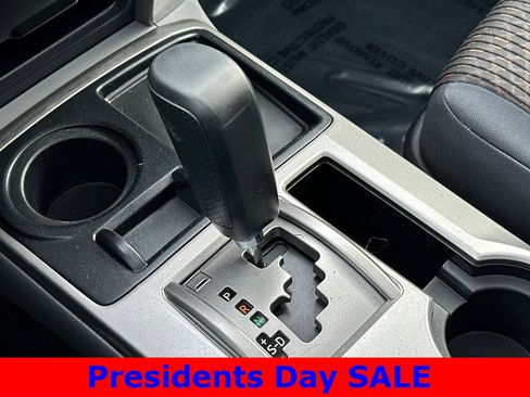 Used 2011 Toyota 4Runner SR5 image 21