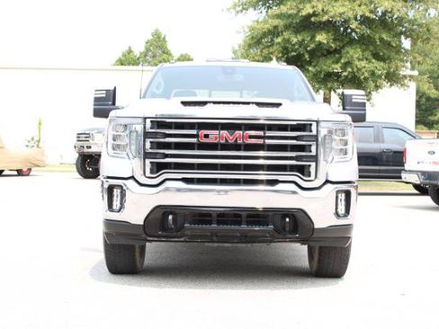 Used 2020 GMC Sierra 2500 SLT RWD image 2