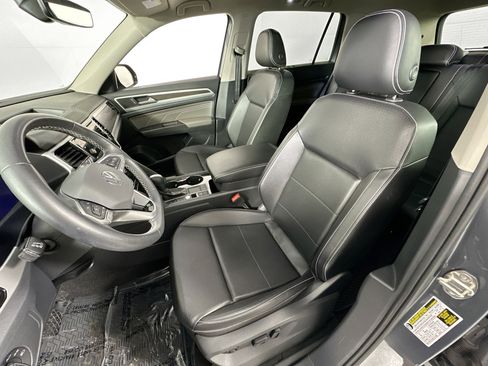 Used 2023 Volkswagen Atlas SE image 20