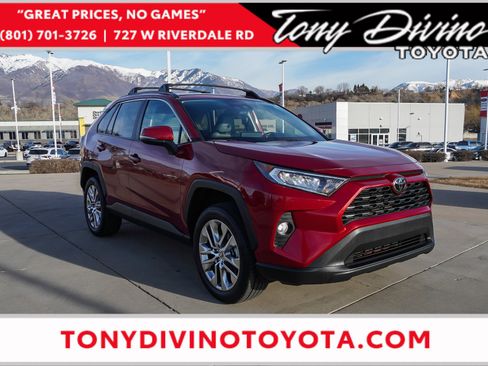 Certified 2021 Toyota RAV4 XLE Premium image 1