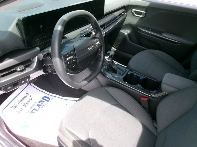 Used 2025 Kia K4 FWD image 11