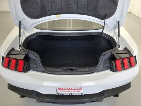 Used 2024 Ford Mustang Coupe RWD image 8