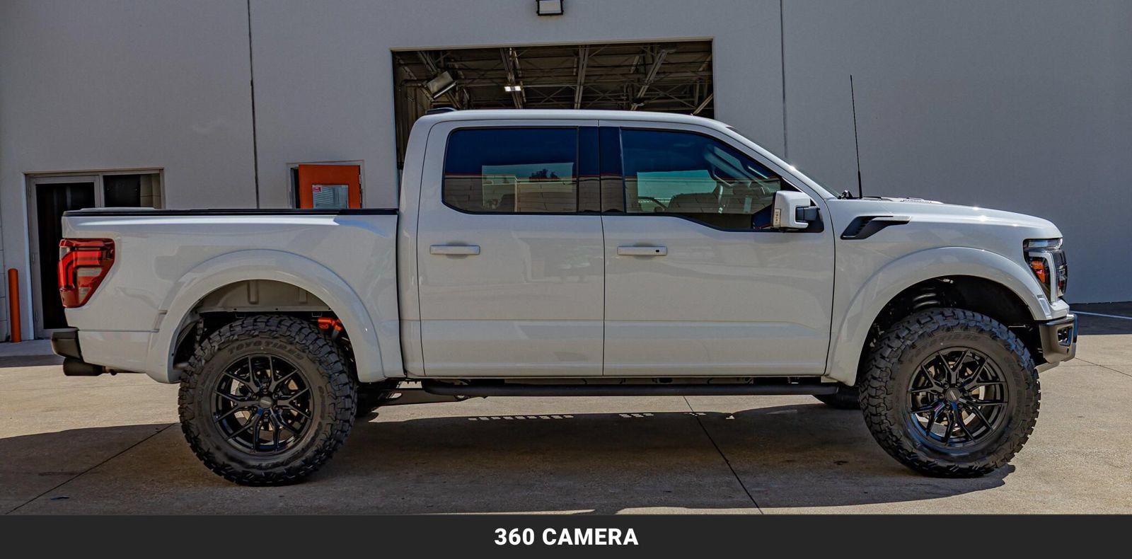 Used 2025 Ford F150 Raptor AWD/4WD image 11