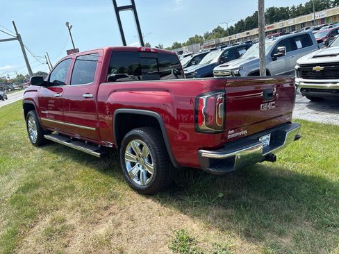 Used 2018 GMC Sierra 1500 SLT AWD/4WD image 3