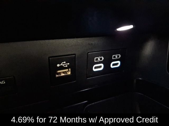 Used 2025 Toyota Camry SE FWD image 29