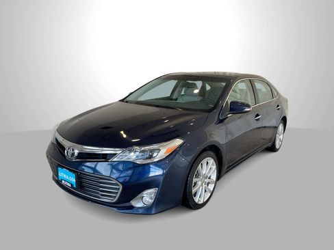 Used 2013 Toyota Avalon XLE Touring image 1