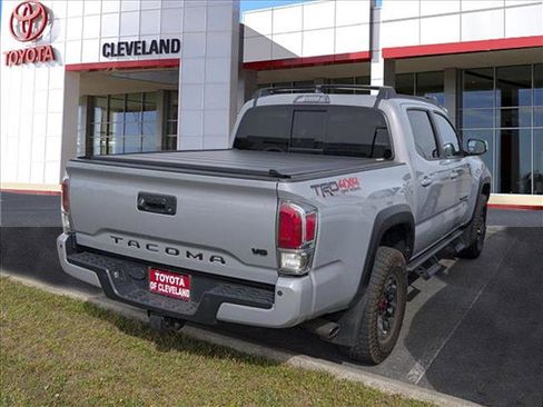 Used 2021 Toyota Tacoma TRD Off-Road w/ TRD Premium Off Road Package AWD/4WD image 7