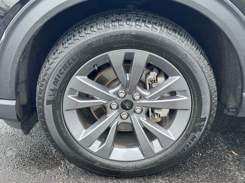 Certified 2025 Ford Explorer Active w/ Active Comfort Package AWD/4WD image 47