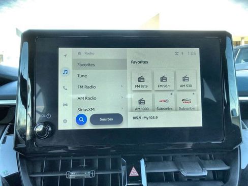 Used 2024 Toyota Corolla SE image 16