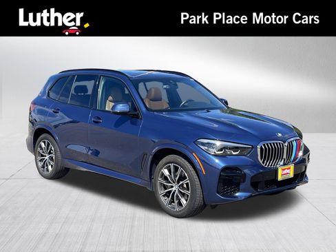 Used 2022 BMW X5 xDrive40i w/ M Sport Package AWD/4WD image 1