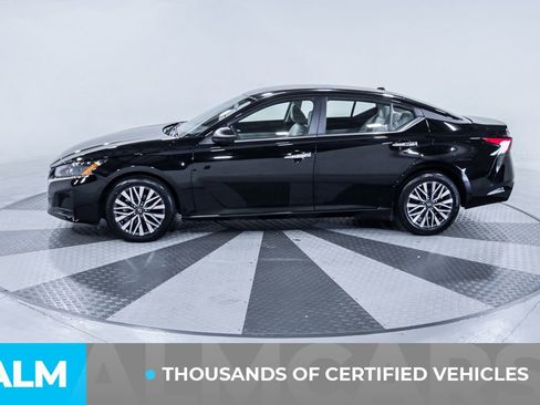 Used 2025 Nissan Altima 2.5 SV image 4