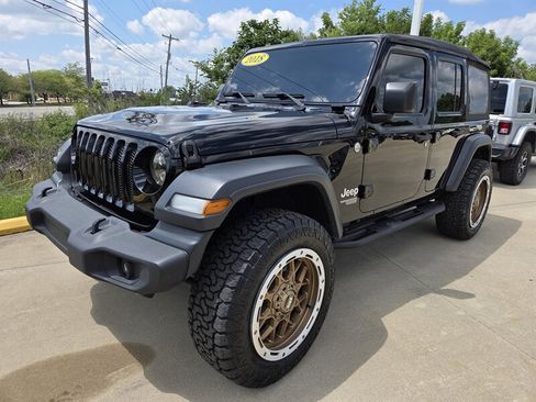 Used 2018 Jeep Wrangler Unlimited Sport AWD/4WD image 7