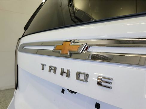 Used 2021 Chevrolet Tahoe LT w/ LT Signature Plus Package AWD/4WD image 16
