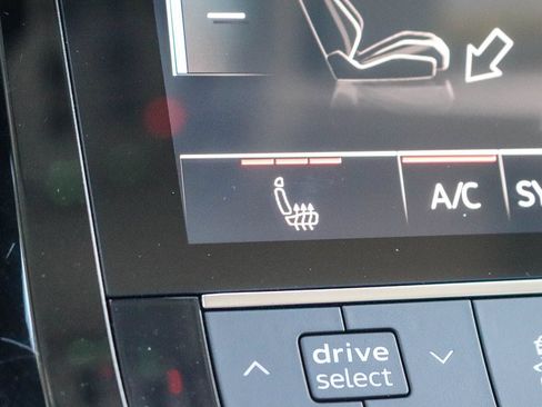 Used 2024 Audi Q8 e-tron Premium Plus AWD/4WD image 26