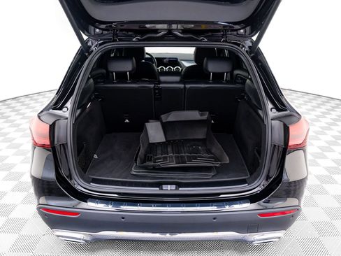 Certified 2025 Mercedes-Benz GLA 250 4MATIC w/ Exclusive Package image 32