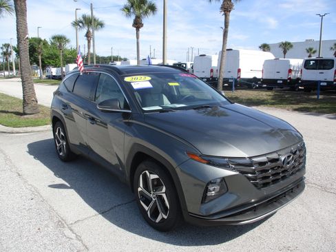Used 2022 Hyundai Tucson Limited w/ Cargo Package FWD image 1
