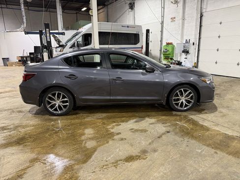 Used 2019 Acura ILX Premium Package image 7