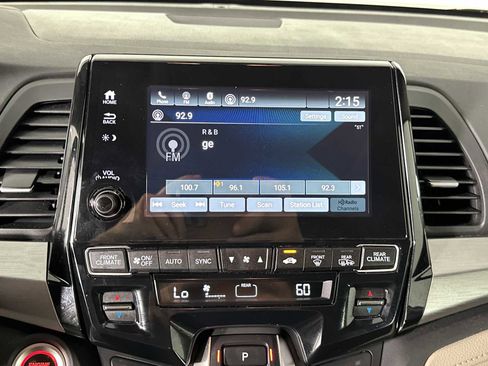 Used 2024 Honda Odyssey EX-L image 19