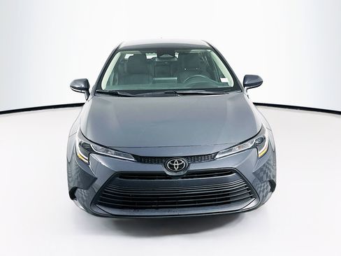 Used 2024 Toyota Corolla LE image 2