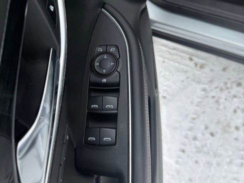 Used 2023 Buick Envision Essence image 25